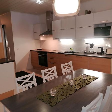 Majoituspalvelu Nurmi Apartment Oksapolku 2 B Deluxe Huoneisto 103M2 Raahe Kültér fotó